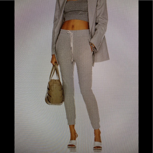John Elliott - Picture 1 of 6
